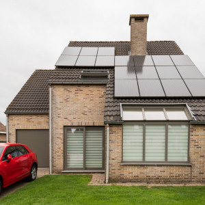 LOKEREN / ZONNESTRAAT  44 / RAL7039 / KWARTSGRIJS